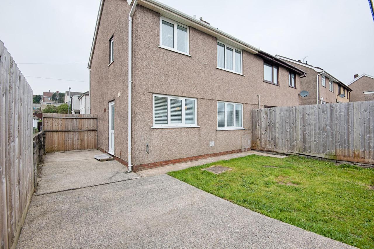 Off Road Parking, Garden, Smart Tv'S In All Rooms! Morriston Exterior photo